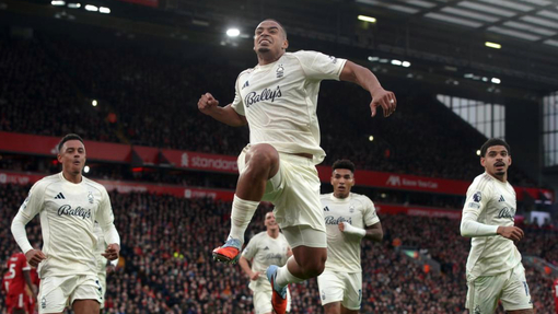 Мурильо празднует гол