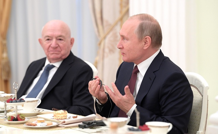 Никита Симонян и Владимир Путин