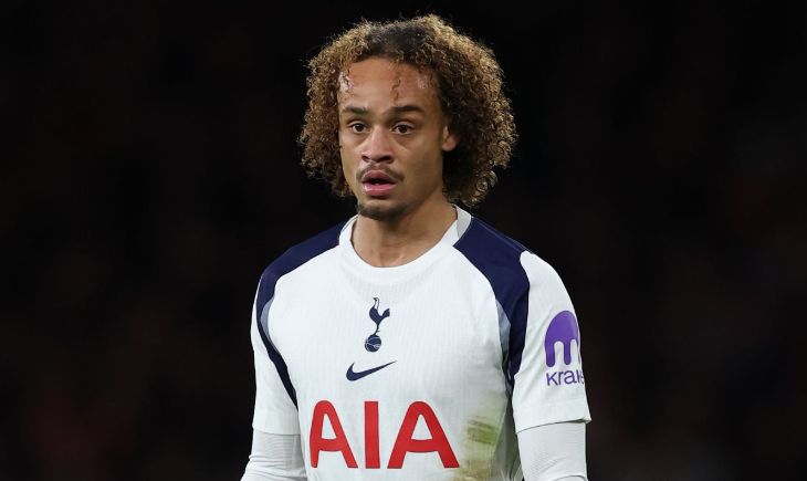 Хави Симонс