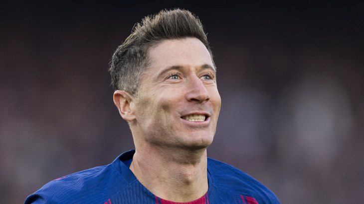 Роберт Левандовский — нападающий «Барселоны»