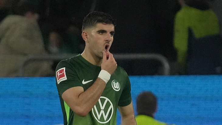 Константинос Кульеракис — защитник «Вольфсбурга»