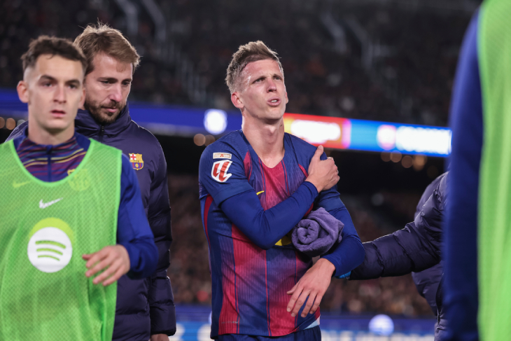 Дани Ольмо уходит с поля