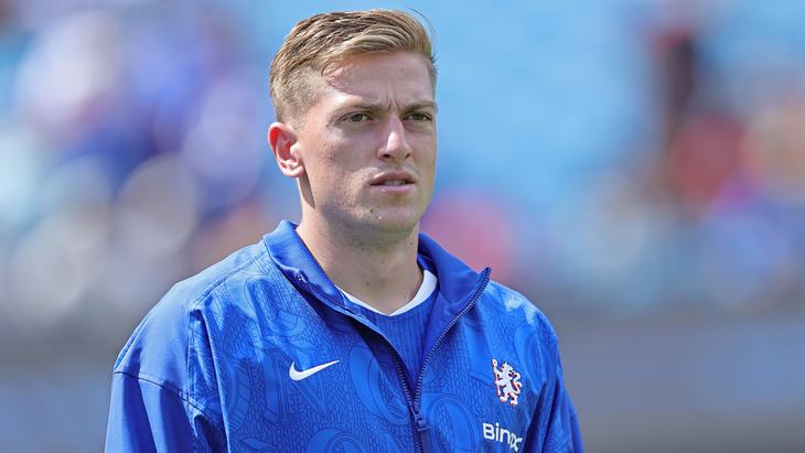 Кирнан Дьюсбери-Холл