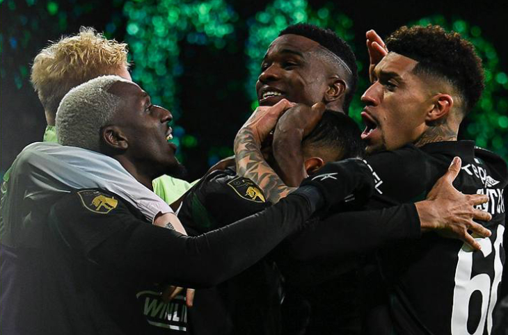 Игроки «Краснодара» празднуют гол