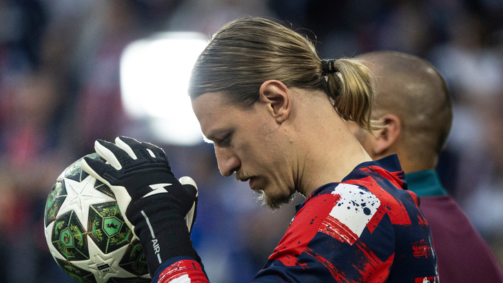 Матвей Сафонов — голкипер ПСЖ