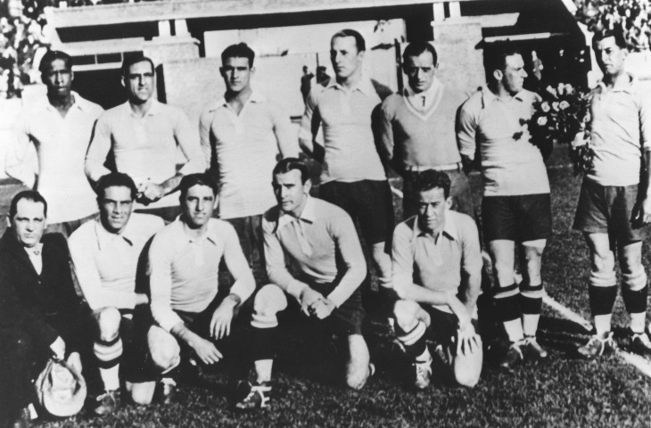 Сборная Уругвая на домашнем и первом в истории ЧМ-1930