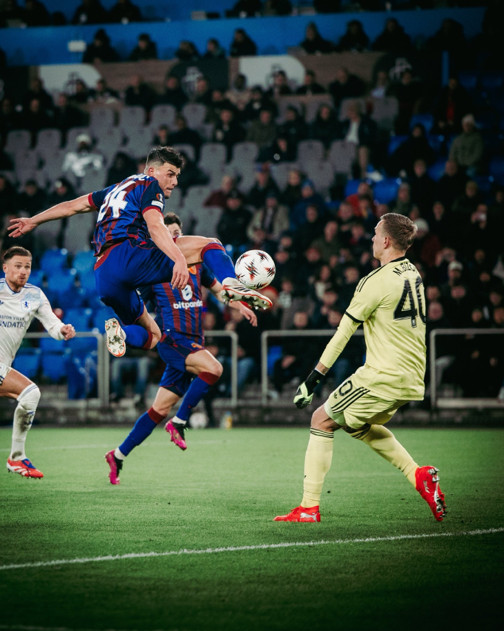 Голевой удар Флавиуса Данилюка