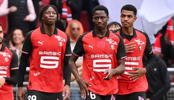 Моамед Кадер Мейте (слева)