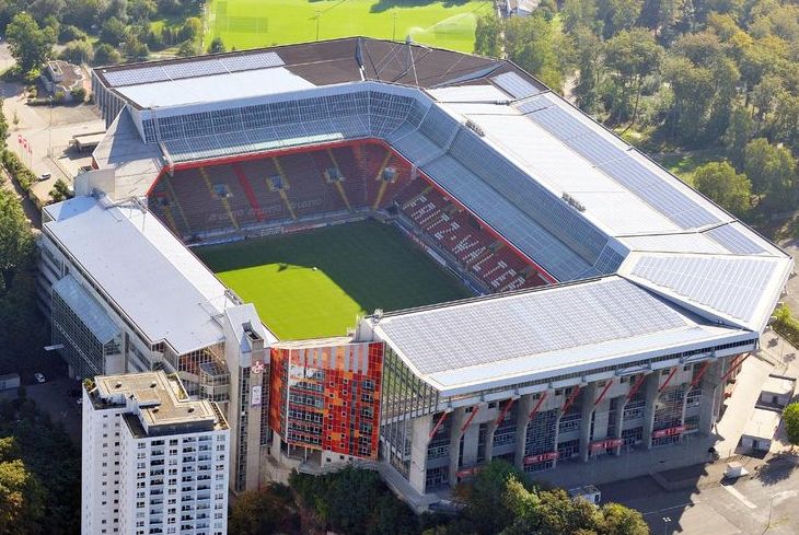 Стадион имени Фрица Вальтера