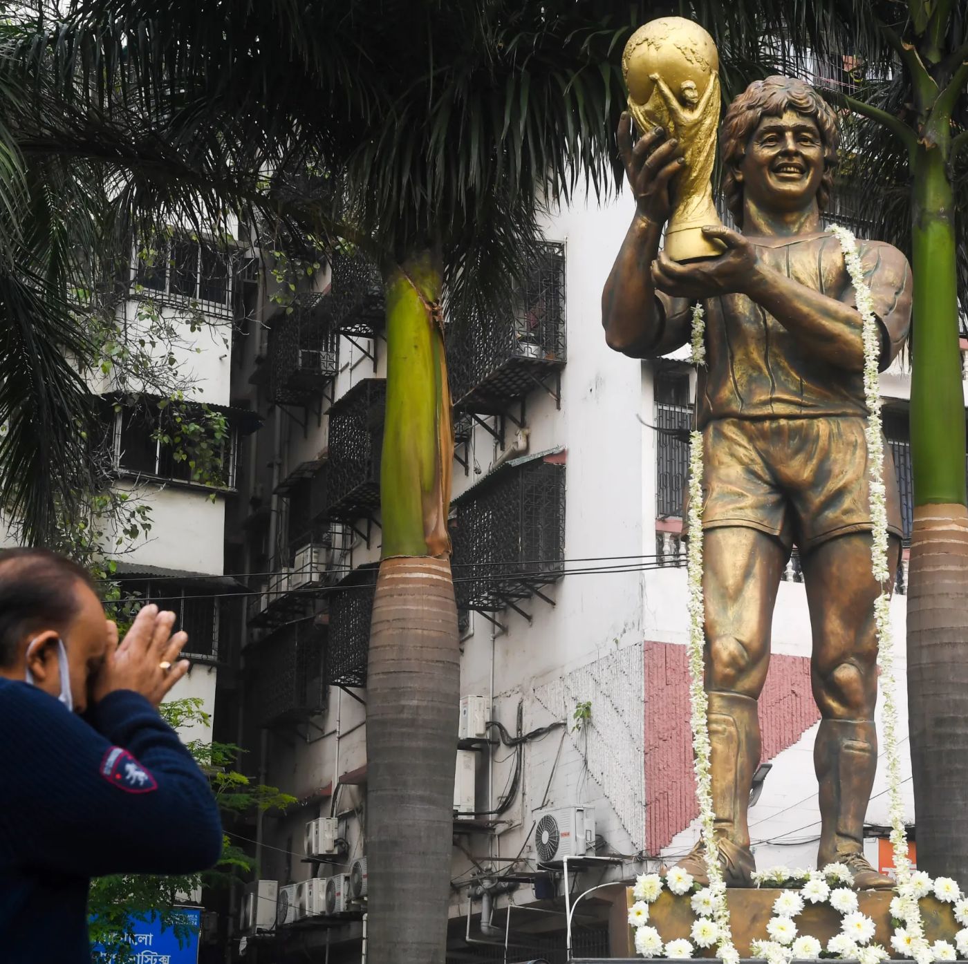 Диего Марадона