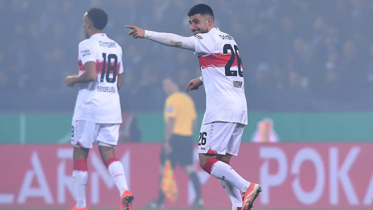 Дениз Ундав