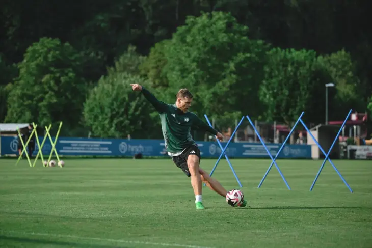 Александр Кокорин