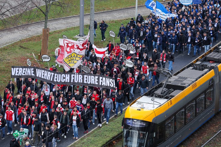 Марш фанатов в Лейпциге