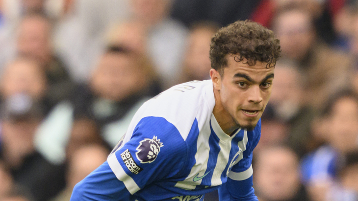 Ясин Аяри — игрок «Брайтона»