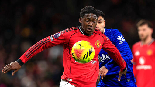 Кобби Мейну