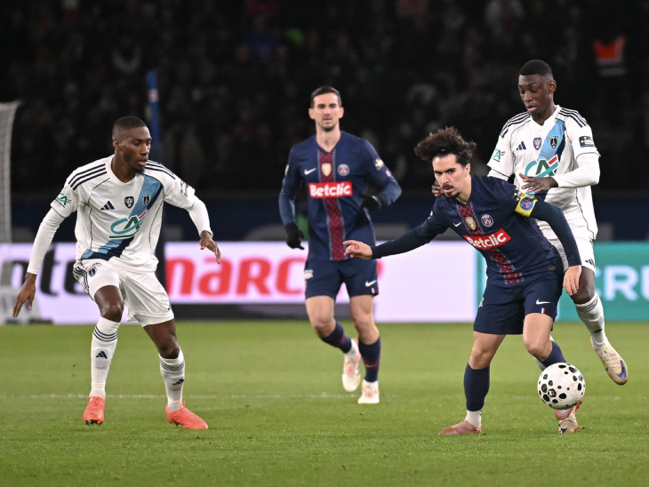 «ПСЖ» — «ФК Париж»