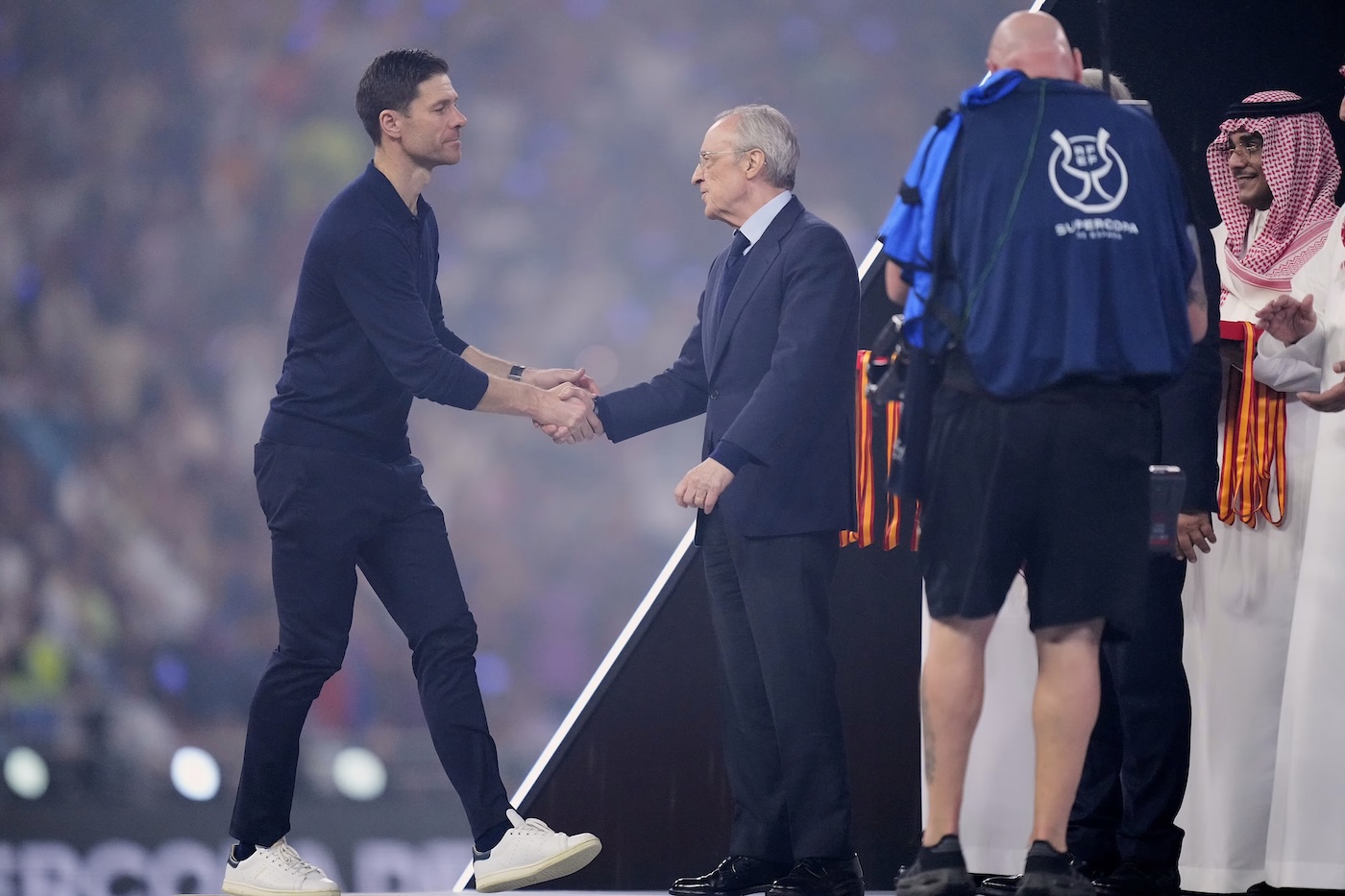 Хаби Алонсо и Флорентино Перес