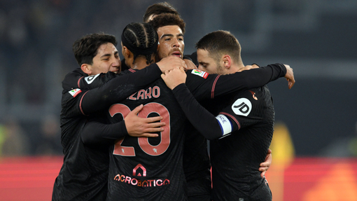 Игроки «Торино» празднуют гол 