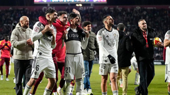 Игроки «Альбасете» празднуют победу