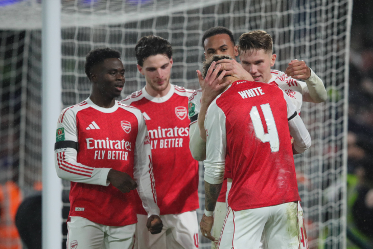 Игроки «Арсенала» празднуют гол