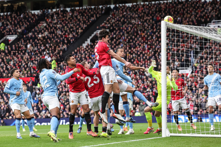 Попадание Магуайра в перекладину 