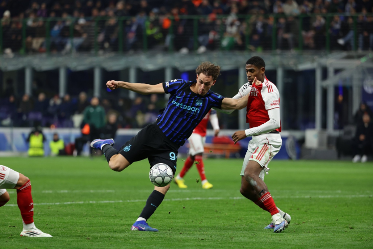 Удар Франческо Эспозито