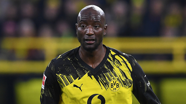 Серу Гирасси — нападающий дортмундской «Боруссии»