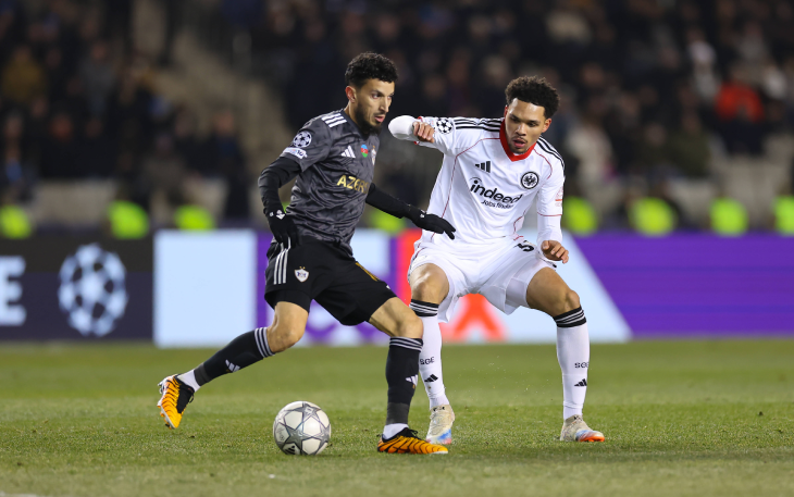 «Карабах» — «Айнтрахт»