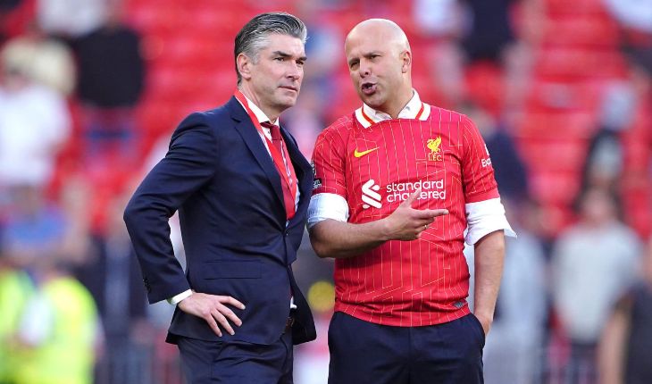 Ричард Хьюз и Арне Слот