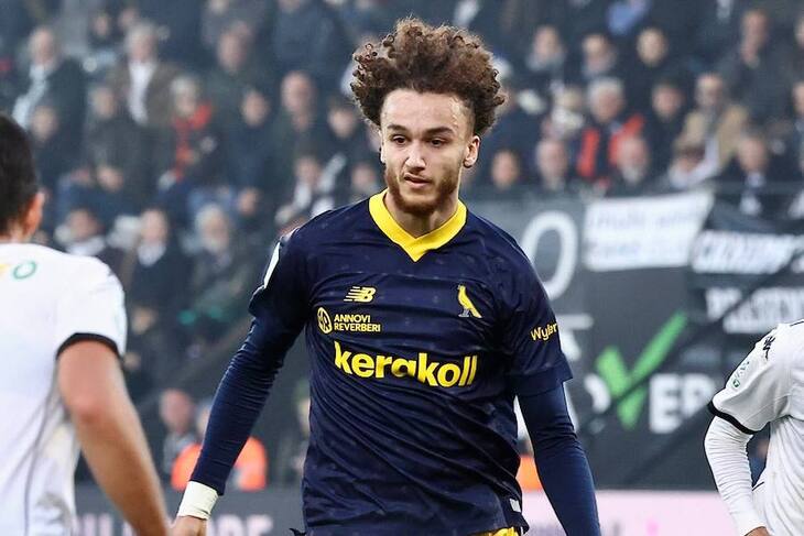 Яннис Массолен