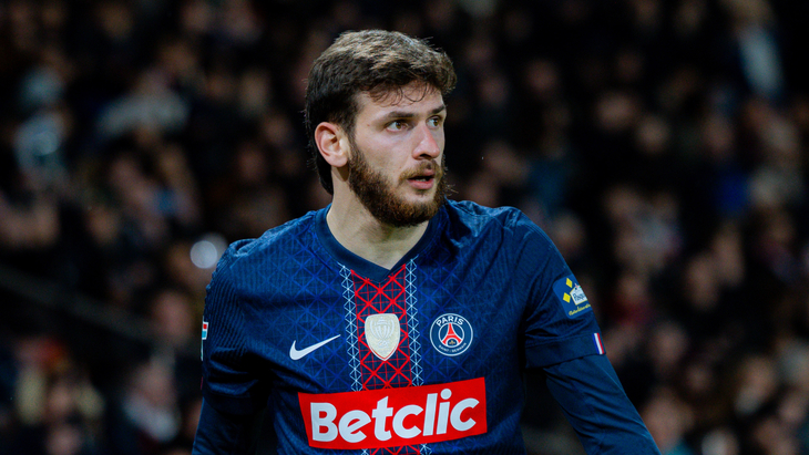 Хвича Кварацхелия — полузащитник ПСЖ