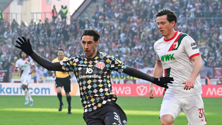 Фрагмент матча «Майнц» — «Аугсбург»