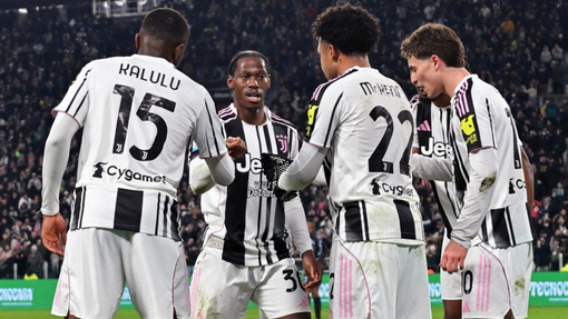 Игроки «Ювентуса» празднуют гол