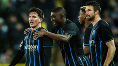 Кристоф Цолис празднует гол