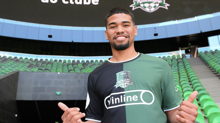 Густаво Сантос