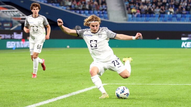 Максим Петров