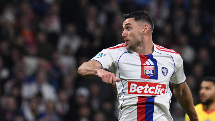 Роман Яремчук — нападающий «Лиона»