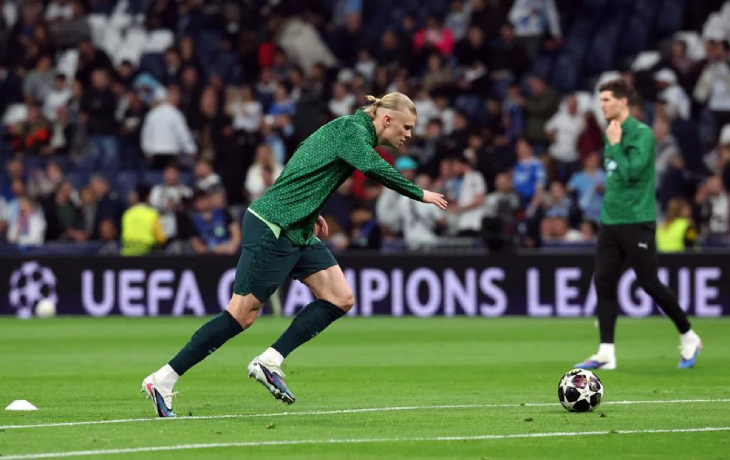 Эрлинг Холанн на разминке