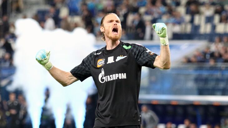 Денис Адамов