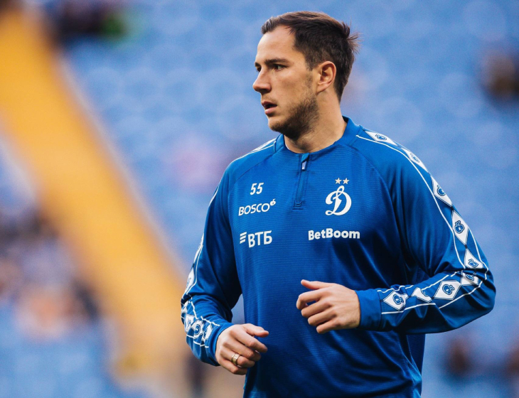 Максим Осипенко на разминке