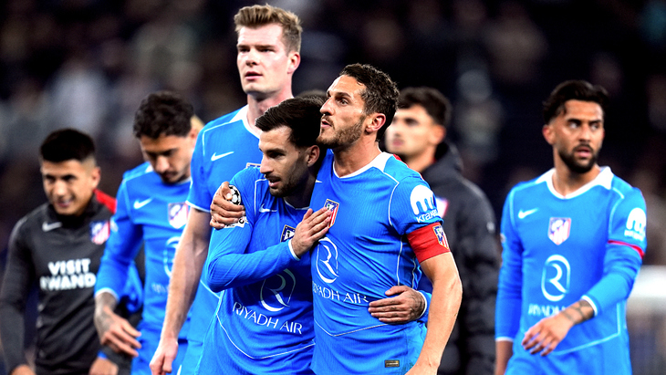 Игроки «Атлетико» празднуют выход в четвертьфинал