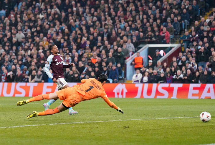 Второй гол «Астон Виллы»