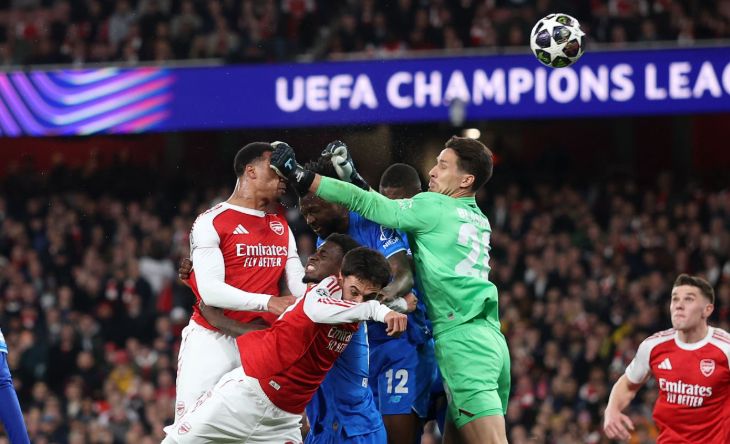 «Арсенал» — «Байер»