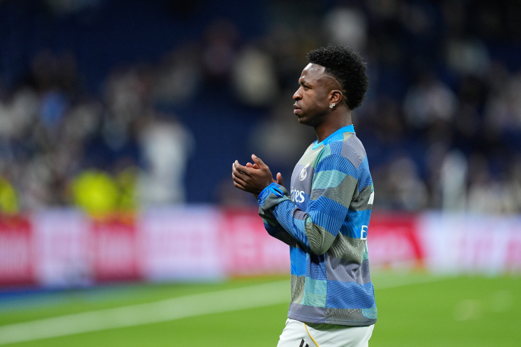 Винисиус на разминке