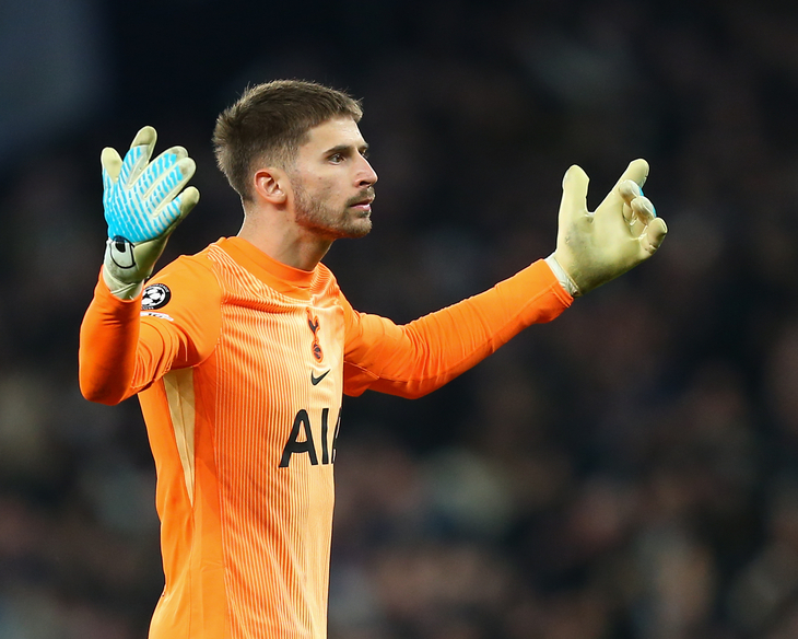 Викарио не понимает, что он до сих пор делает в «Тоттенхэме»