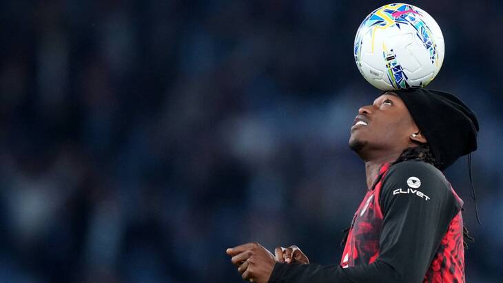 Ну до знаменитого видео с Марадоной португальцу явно далеко