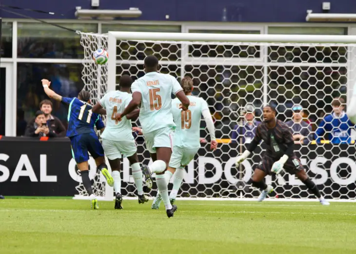 Бразилия — Франция