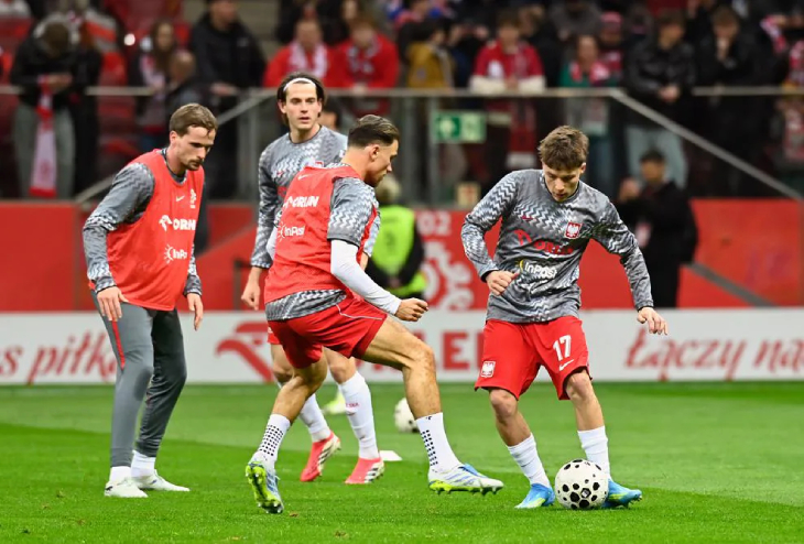 Польша — Албания