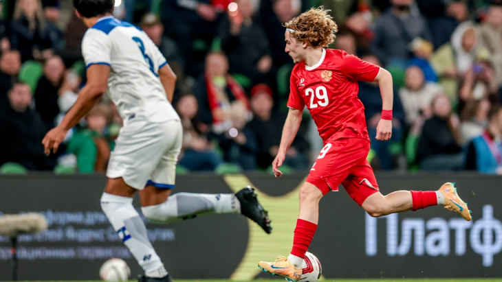 Максим Петров