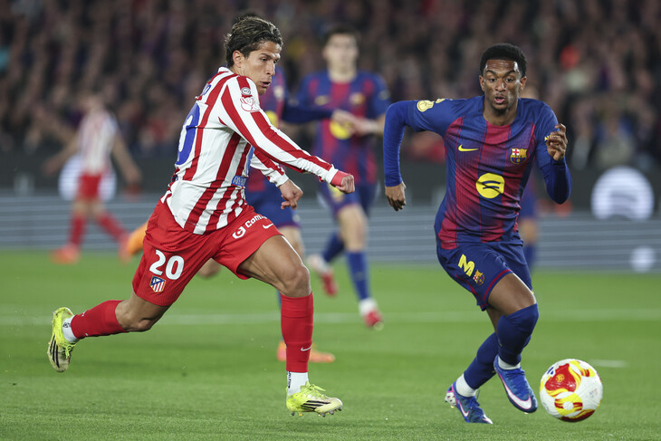 Скорость Алехандро Бальде (справа)